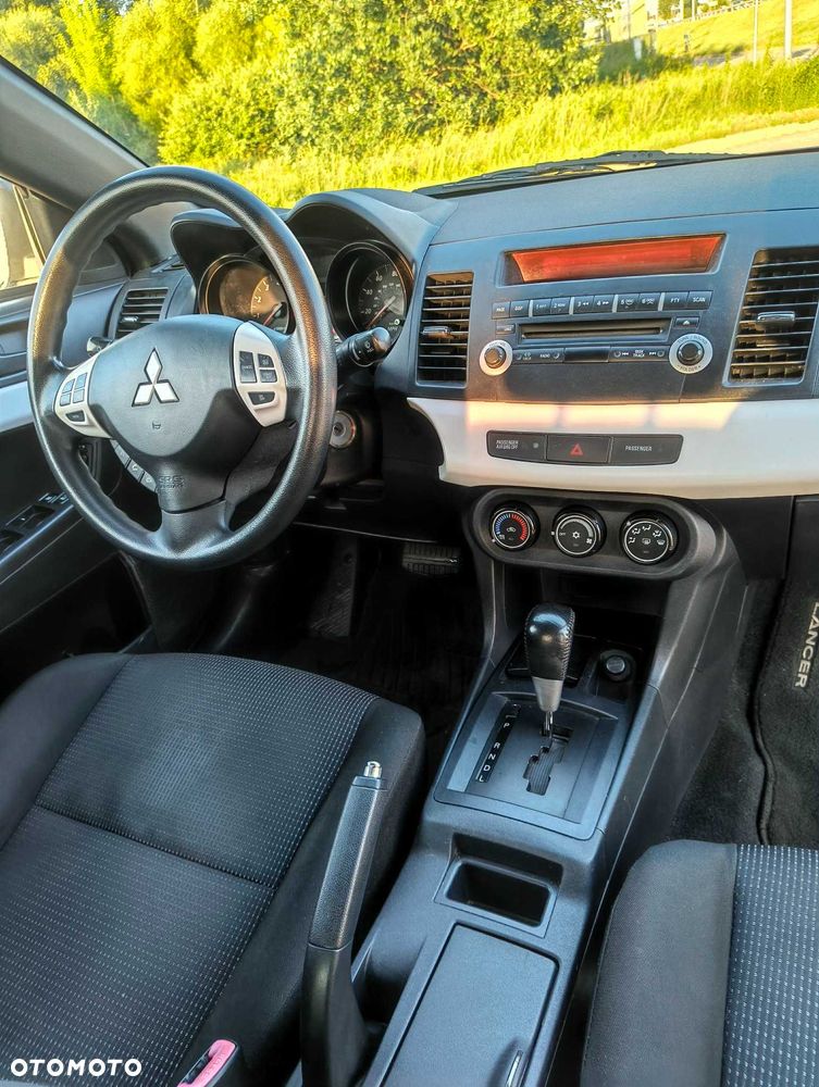 Mitsubishi Lancer - 7