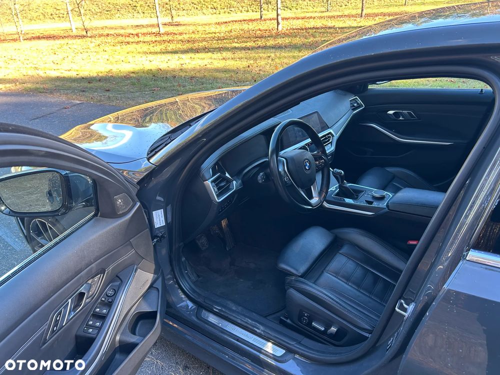 BMW Seria 3 320d - 5