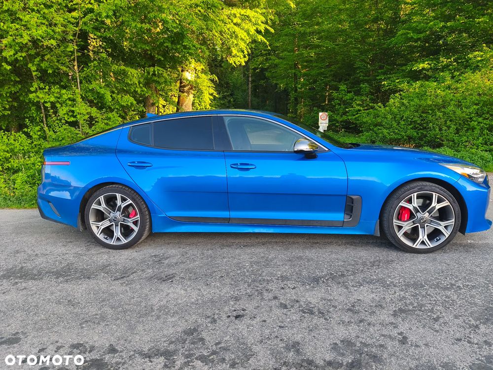 Kia Stinger - 3