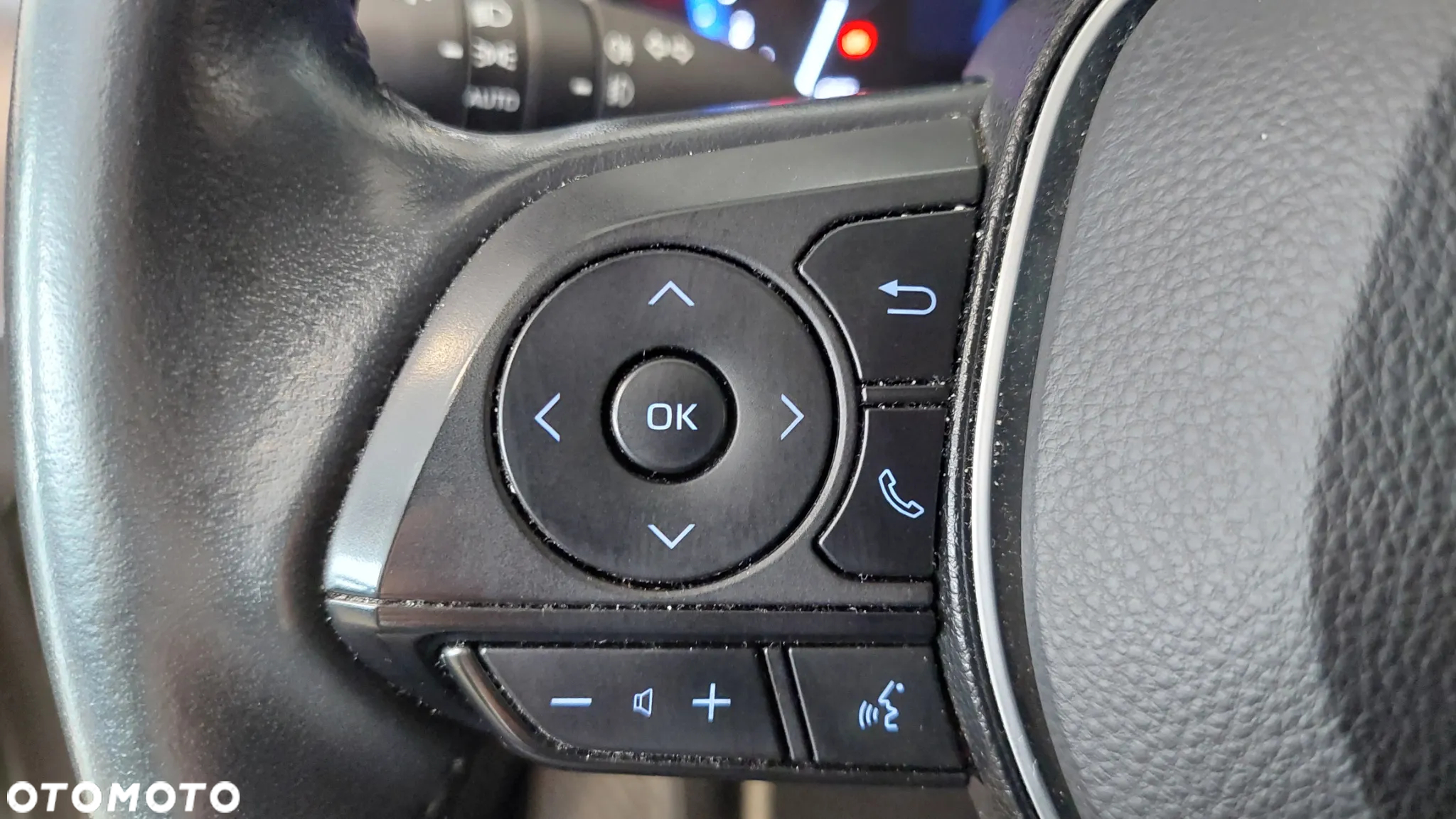 Toyota Corolla 1.8 Hybrid Comfort - 20