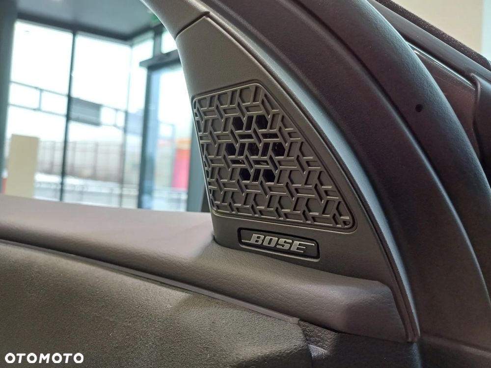 Nissan Ariya 87kWh E-4orce Nismo - 14