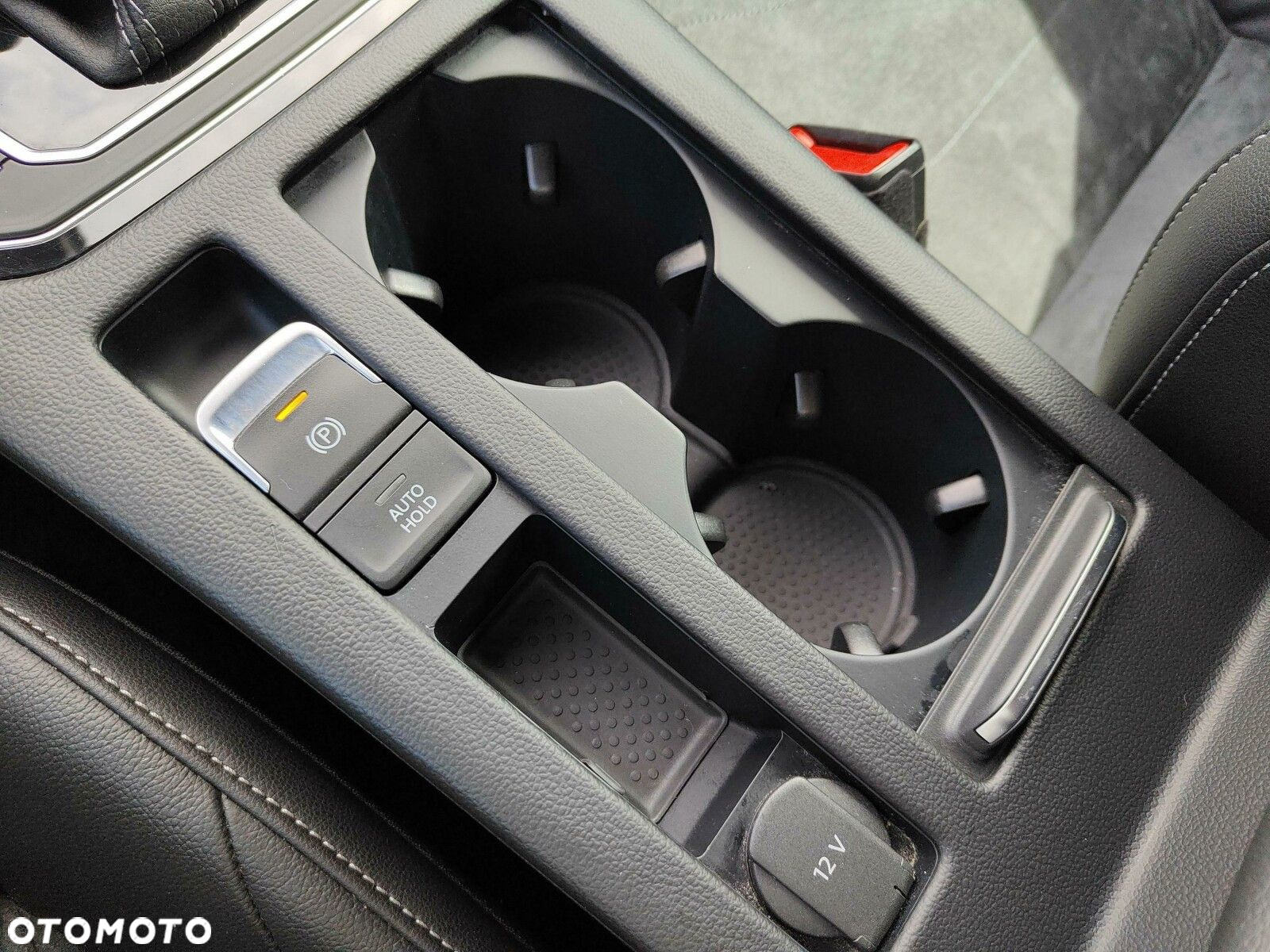 Volkswagen Arteon 2.0 TSI R-Line DSG - 25