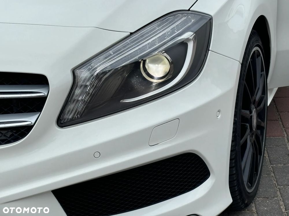 Mercedes-Benz Klasa A 180 7G-DCT AMG Line - 13