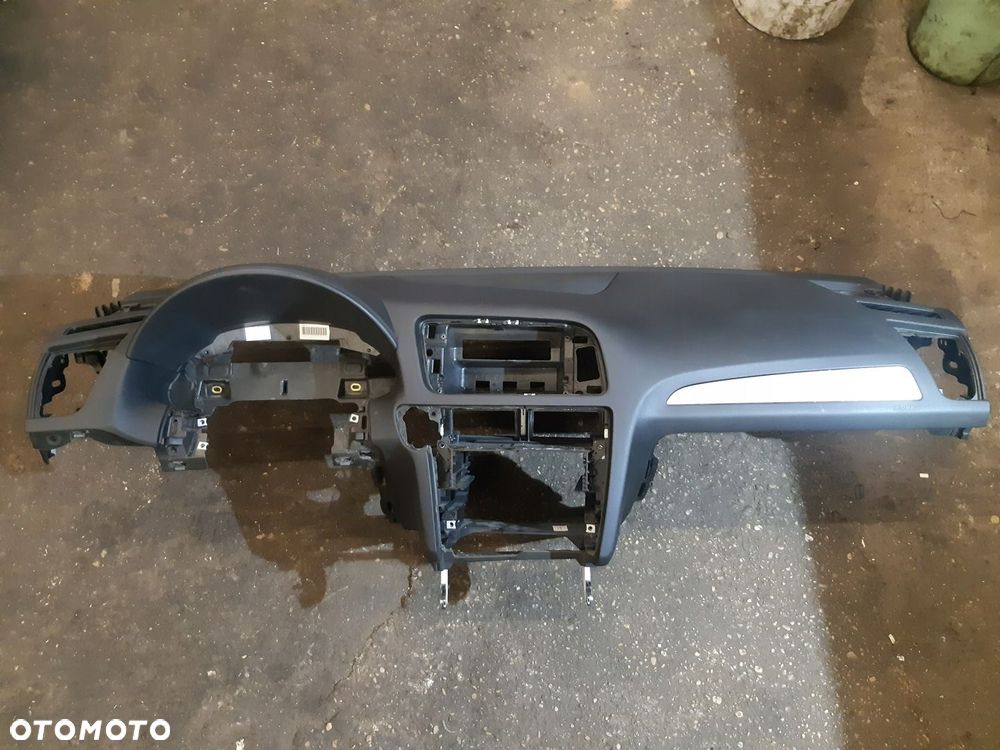 AUDI Q5 8R DESKA ROZDZIELCZA KONSOLA KOKPIT SKÓRA 8R1857041G - 1