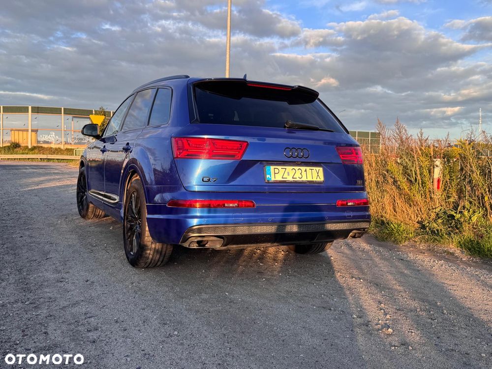 Audi Q7 2017 photo 3