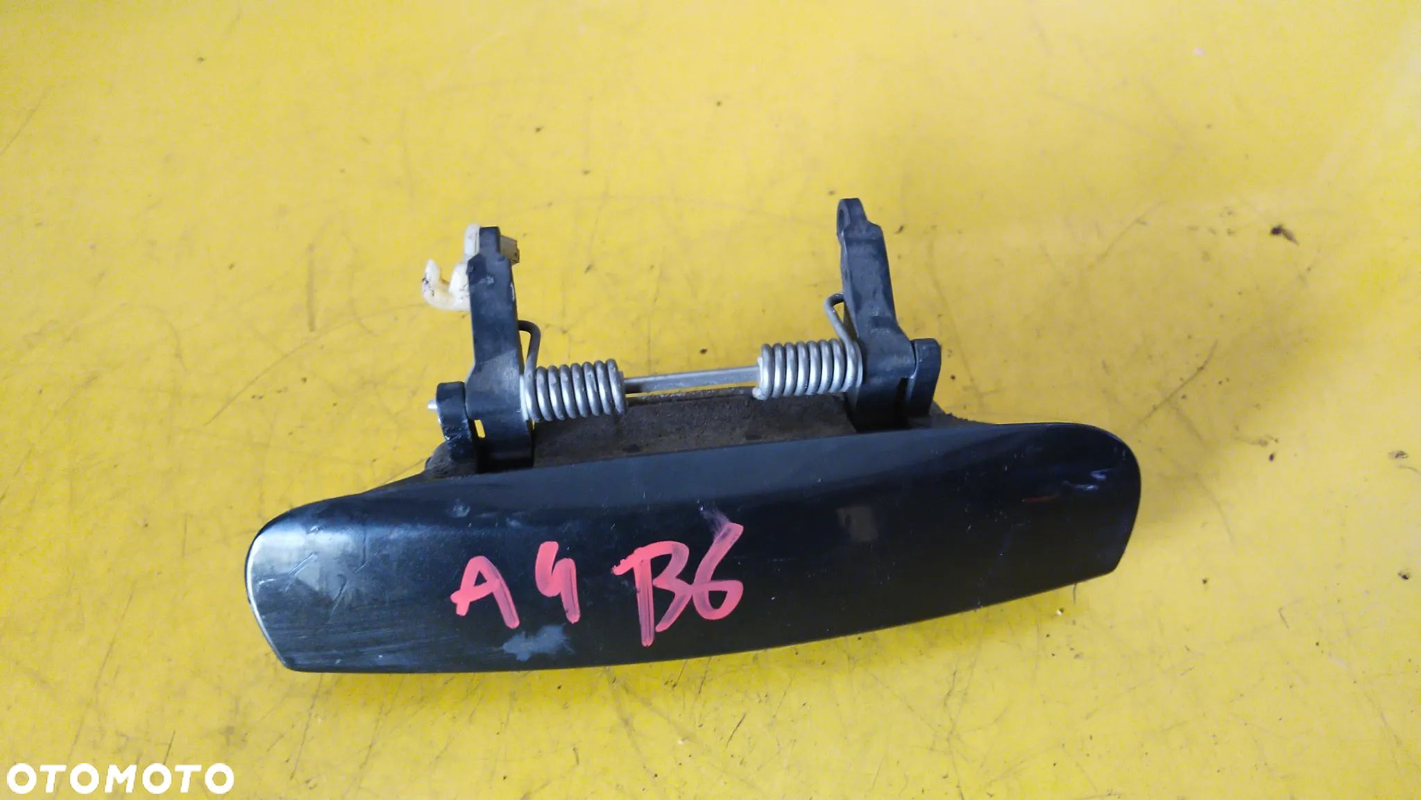 AUDI A4 B6 OE 8E0839207 klamka drzwi - 1