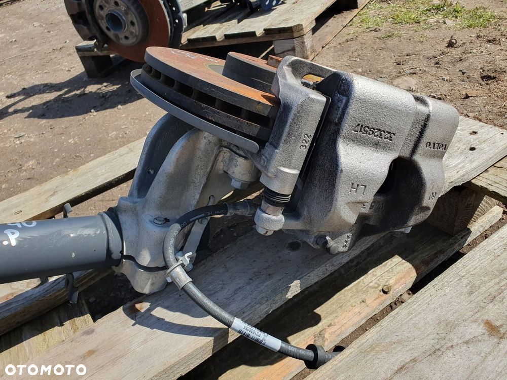 AMORTYZATOR LEWY ZWROTNICA LEWA VOLVO XC40 2.0D 32246641 - 2