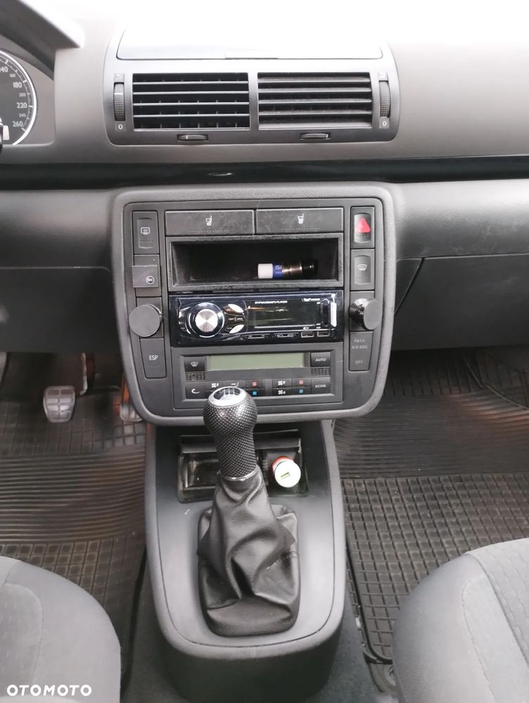 Volkswagen Sharan 2.8 V6 Comfortline 4Mot - 14