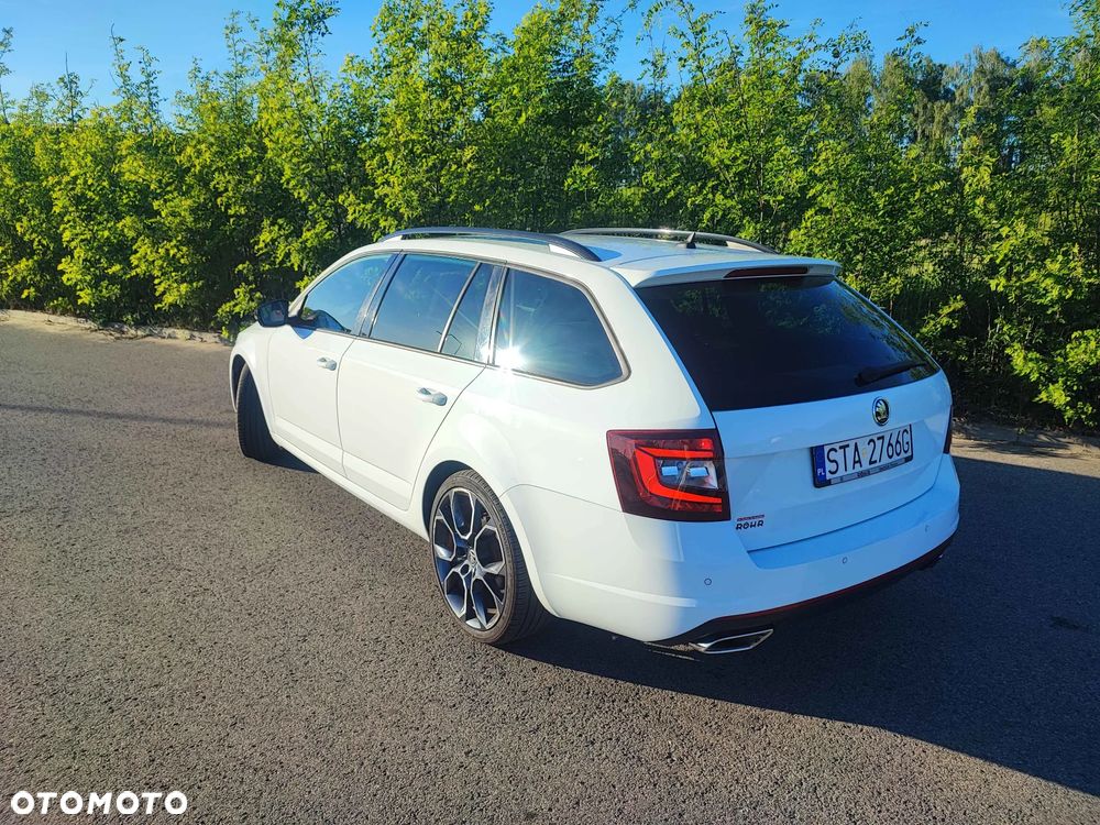 Skoda Octavia 2.0 TSI DSG RS - 3