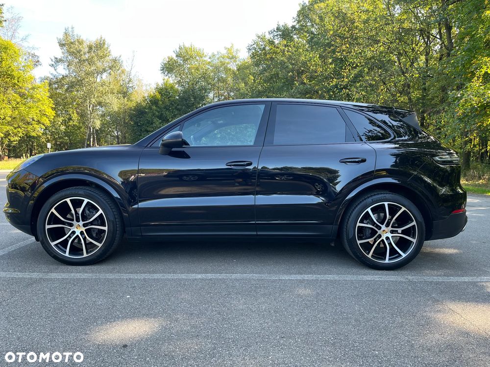 Porsche Cayenne - 4