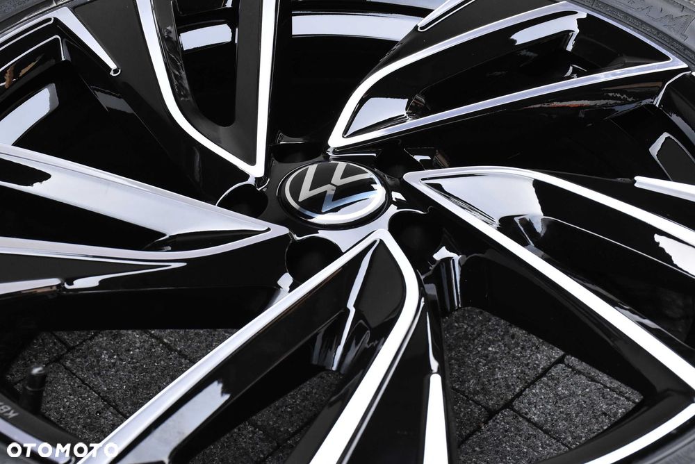Nowe koła zimowe OEM VOLKSWAGEN ARTEON Adelaide 19" Dunlop 2026r - 8