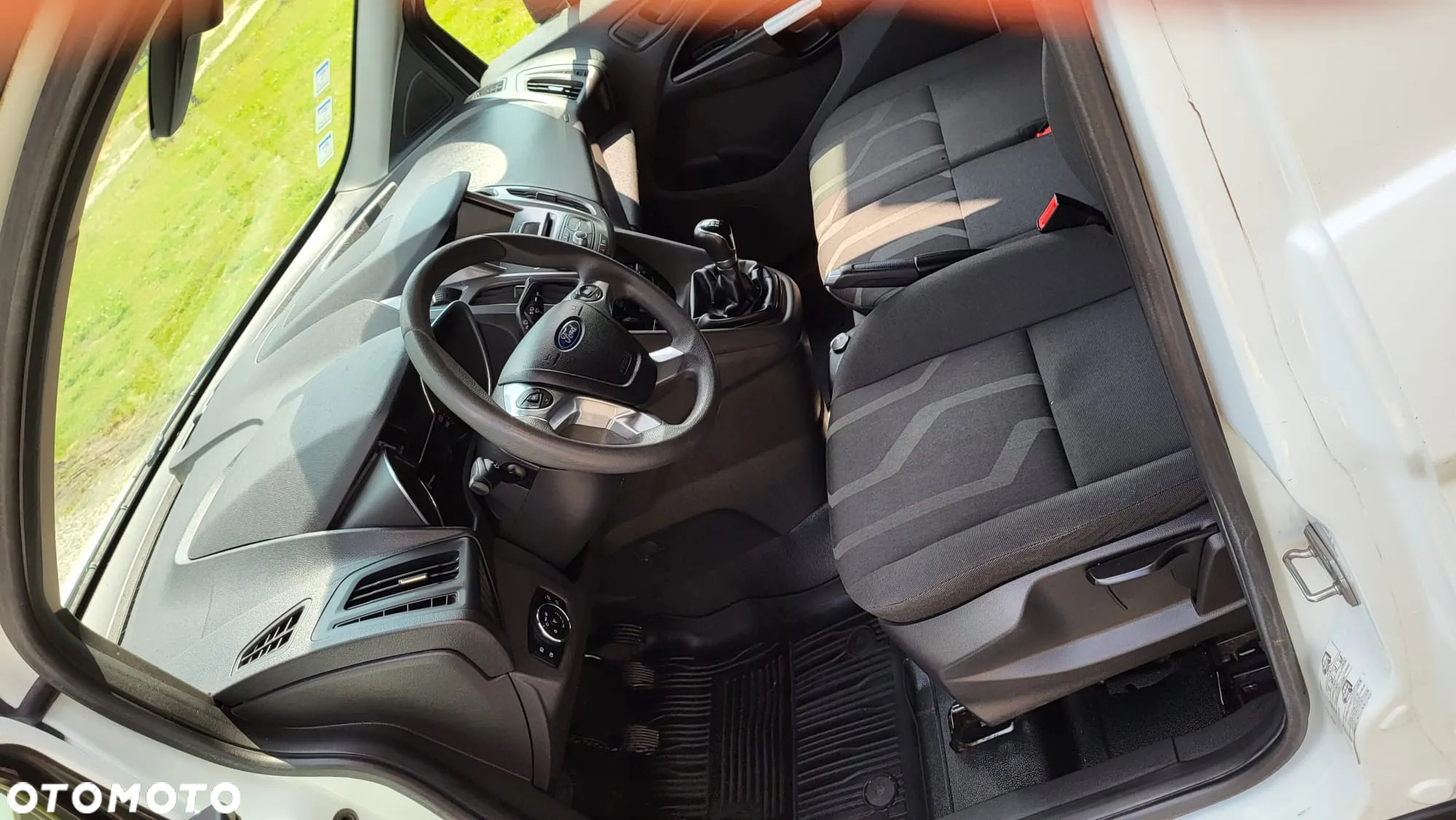 Ford TRANSIT CONNECT - 25