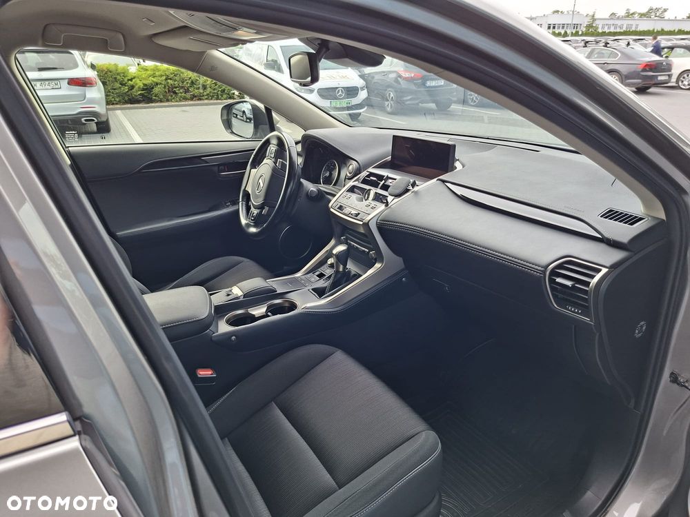 Lexus NX 300 Business Edition AWD - 7