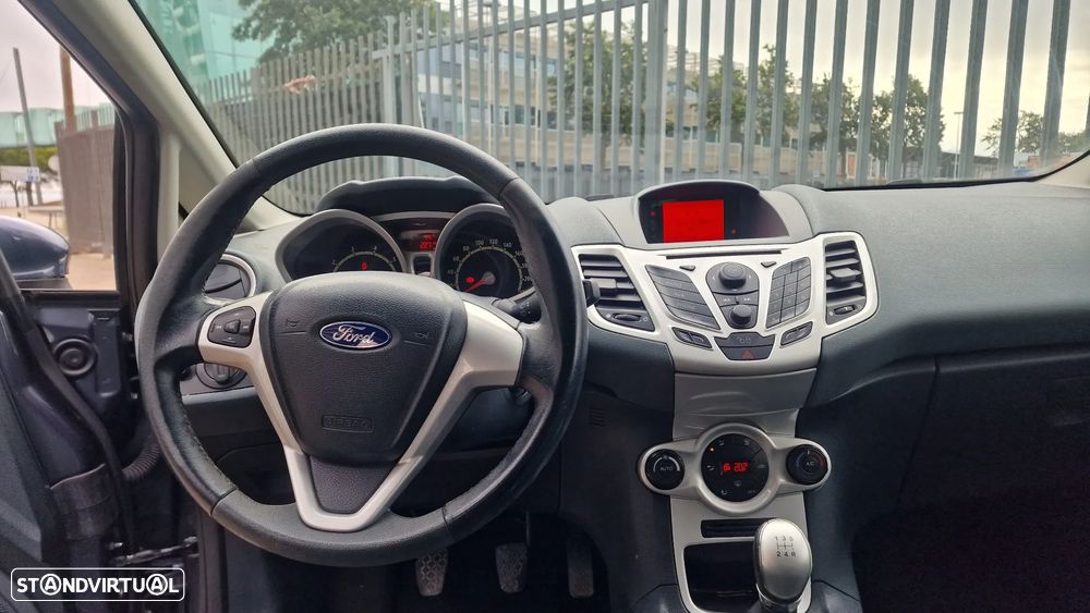 Ford Fiesta 1.25 Titanium - 8