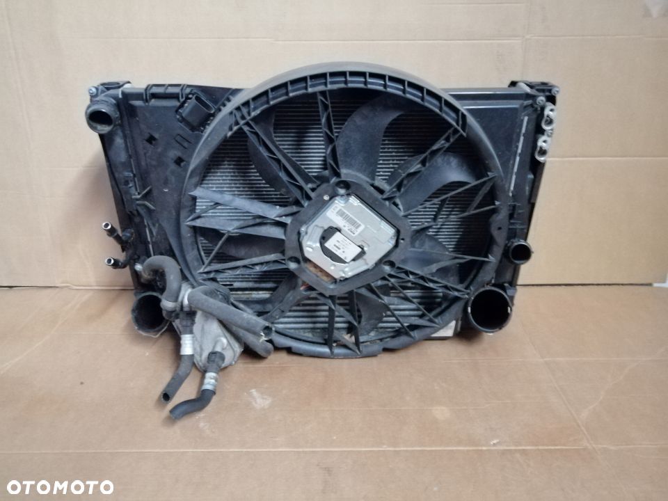 Chłodnica wentylator BMW E90 E84 X1 E87 2.3D 7801647 - 2