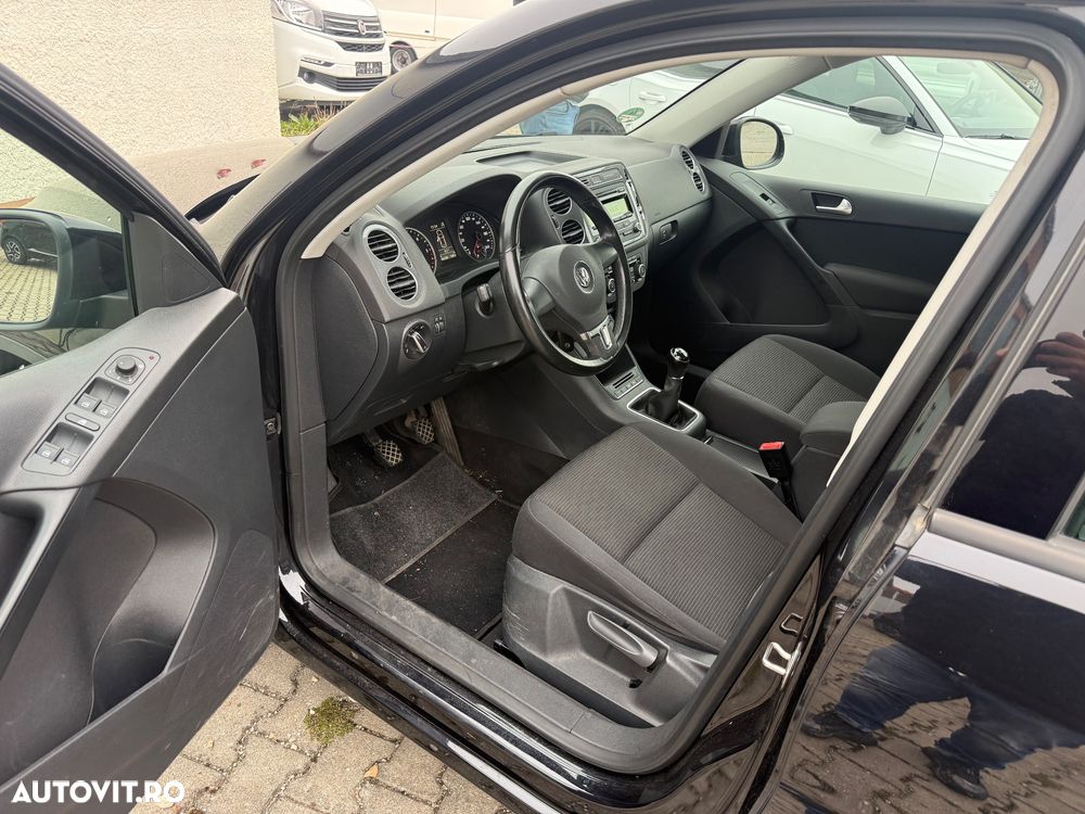 Volkswagen Tiguan - 9