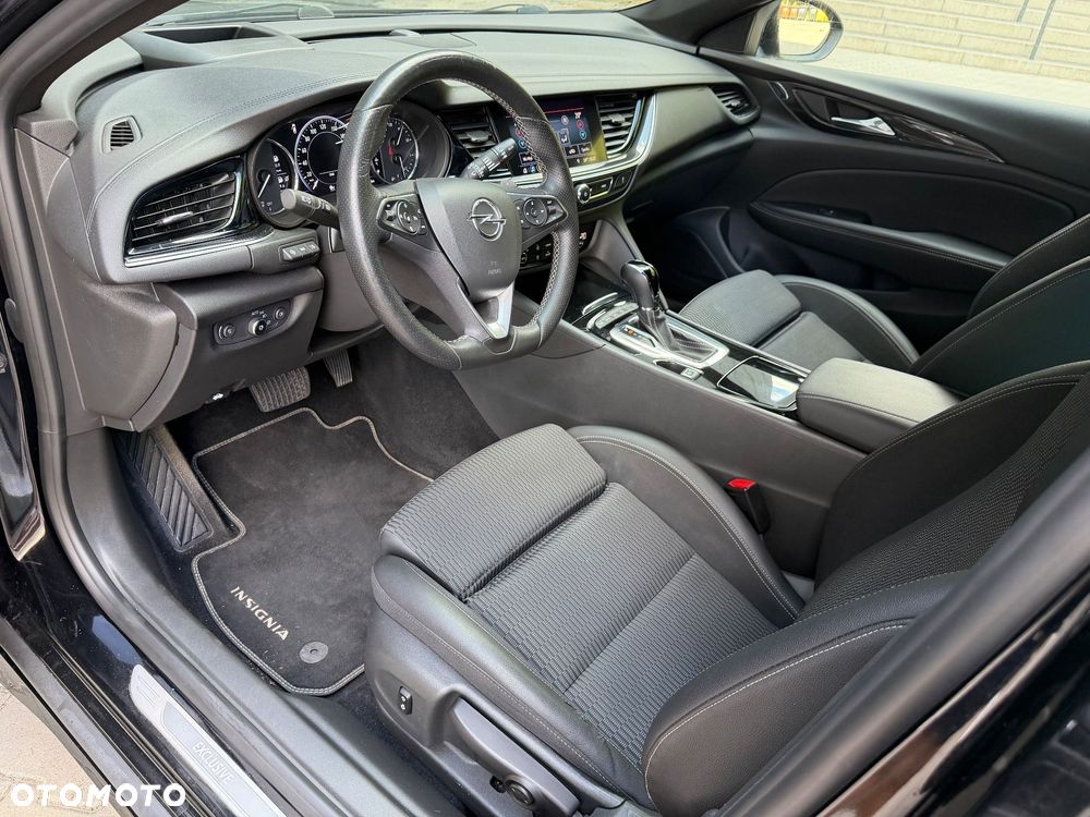 Opel Insignia ver-2-0-bitrb-d-4x4-automatik-exclusive - 18