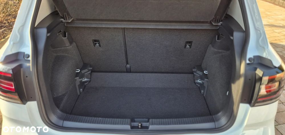 Volkswagen T-Cross 1.0 TSI Life DSG - 26