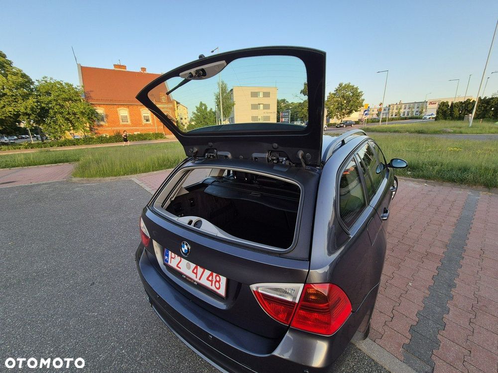 BMW Seria 3 320d - 39