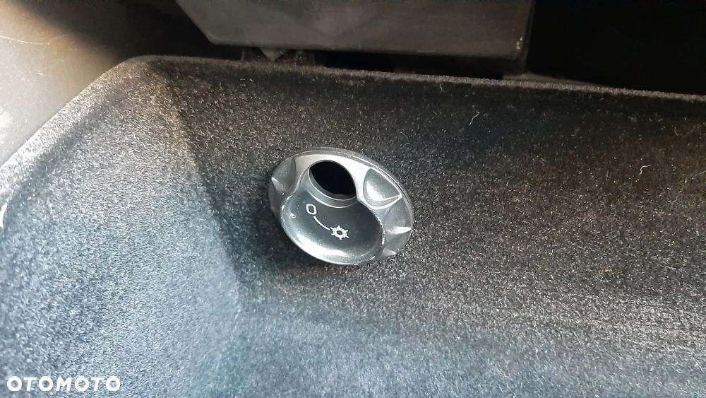 Volkswagen Golf Variant 1.6 Comfortline - 23