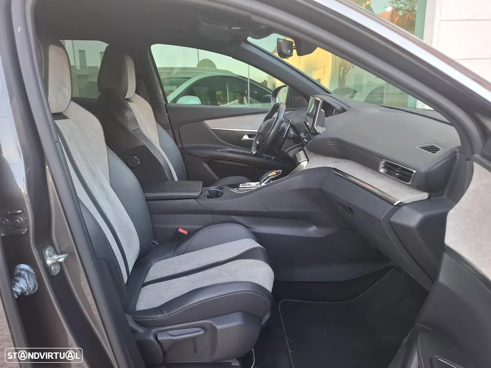Peugeot 3008 1.6 Hybrid GT Line e-EAT8 - 37