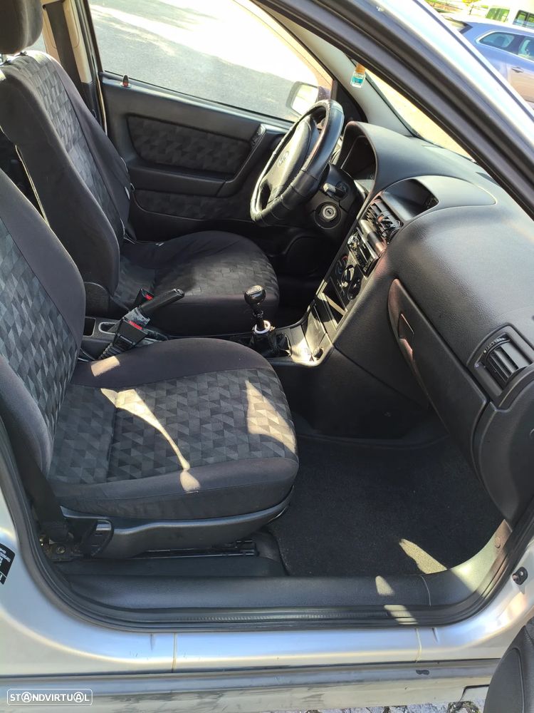 Opel Astra 1.7 DTL Club - 9
