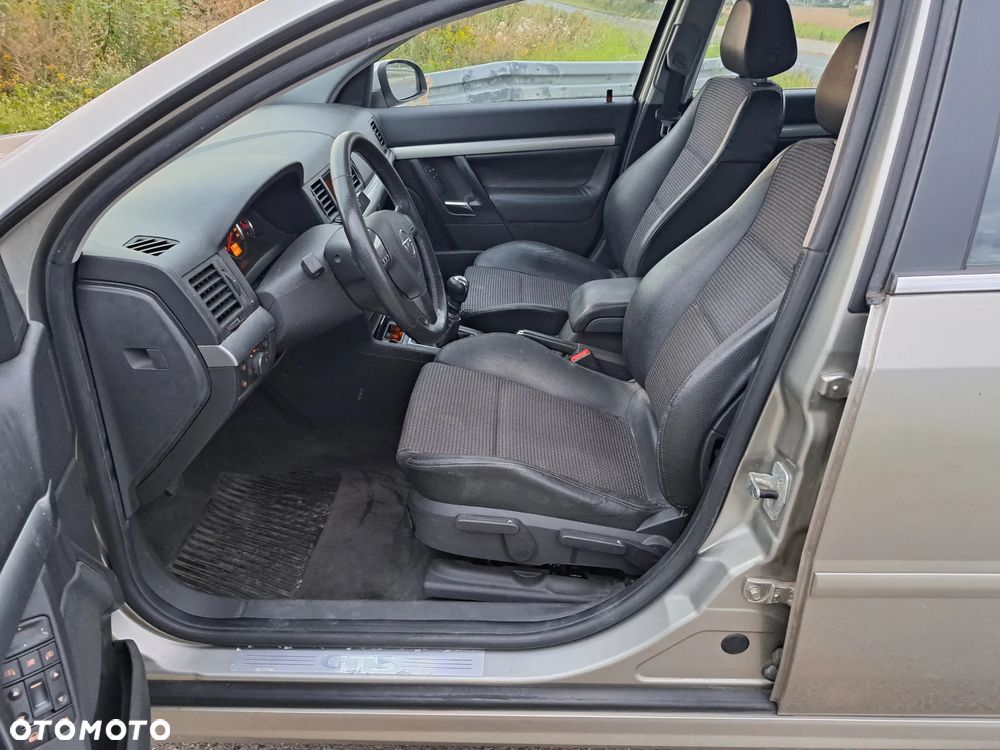 Opel Vectra 3.2 Sport - 21