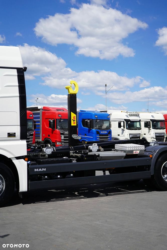 MAN TGX / 26.470 / E 6 / GM / HAKOWIEC HYVA / OŚ SKRĘTNA / RETARDER - 28