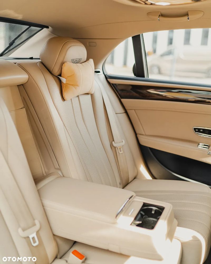 Bentley Flying Spur V8 - 19