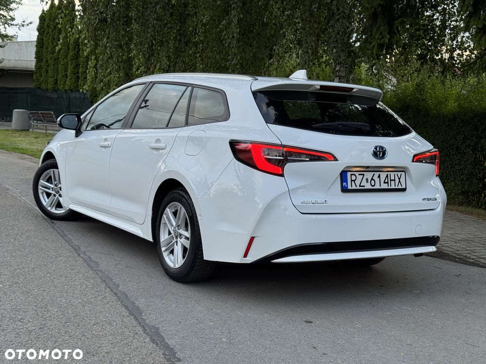 Toyota Corolla - 10