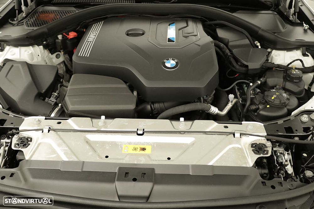 BMW 330 e Touring Pack M Auto - 26
