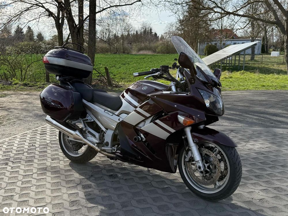 Yamaha FJR - 4