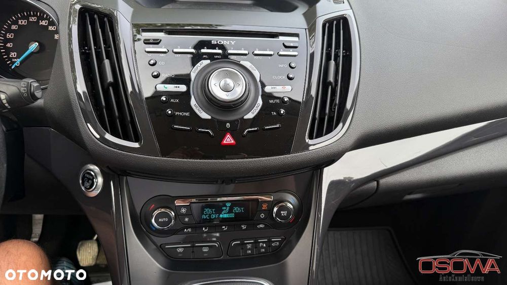 Ford Kuga 2.0 TDCi FWD Titanium Plus - 23