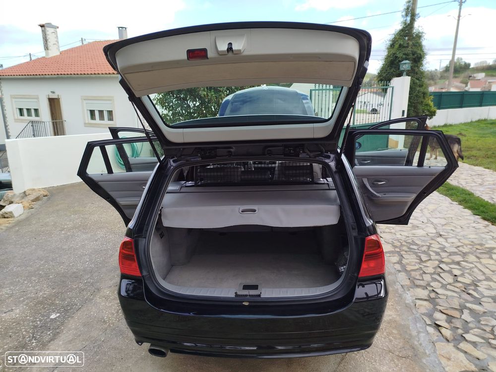 BMW 320 d - 12