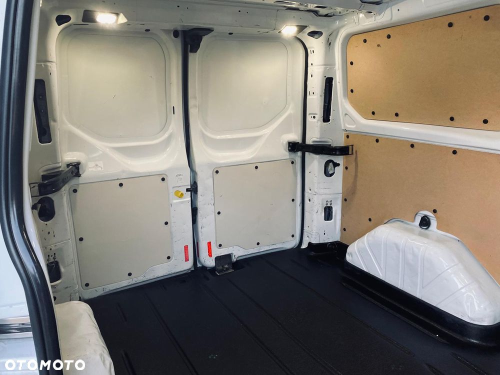 Ford TRANSIT CUSTOM - 20