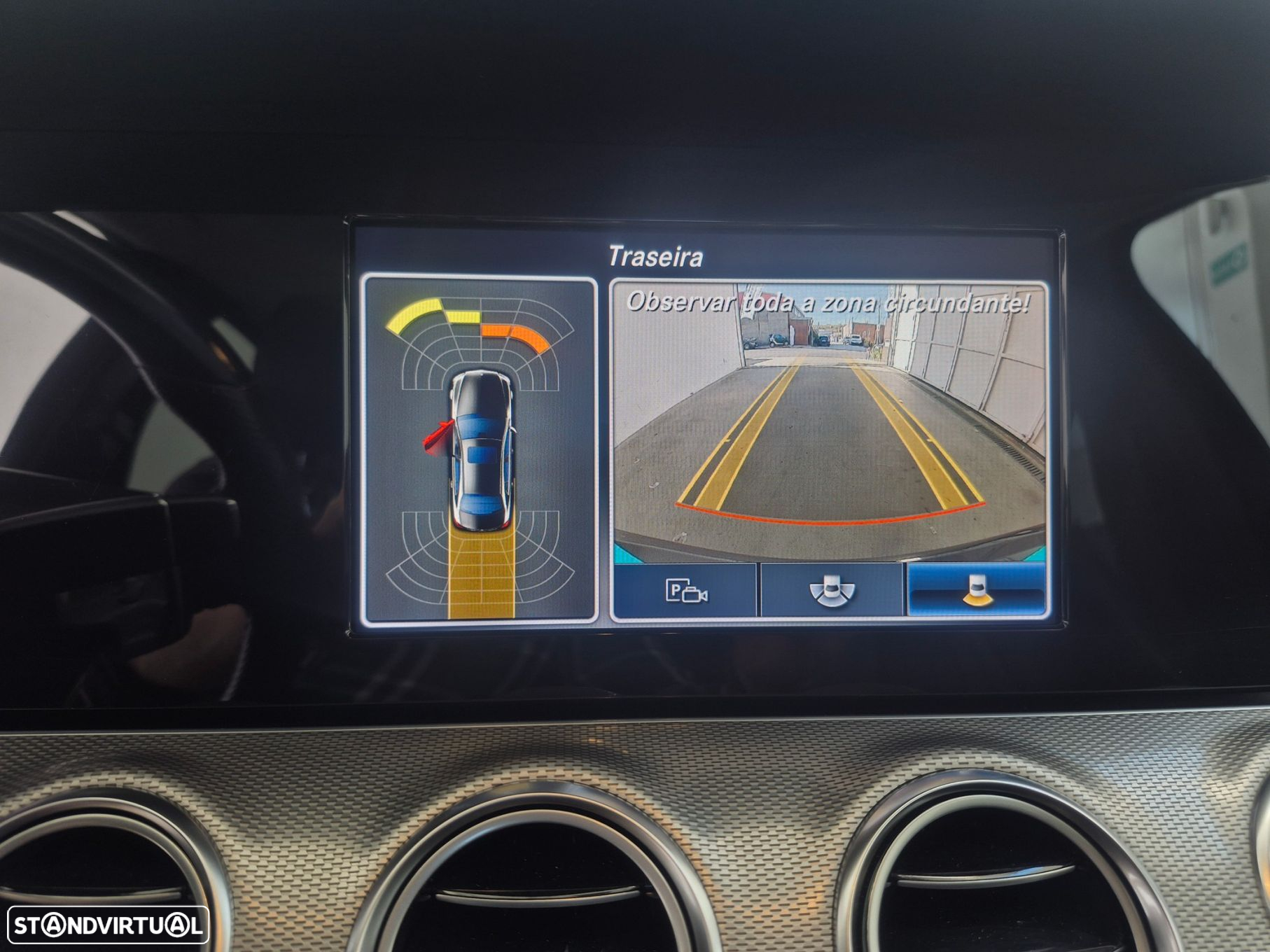 Mercedes-Benz E 220 d Exclusive Line - 16
