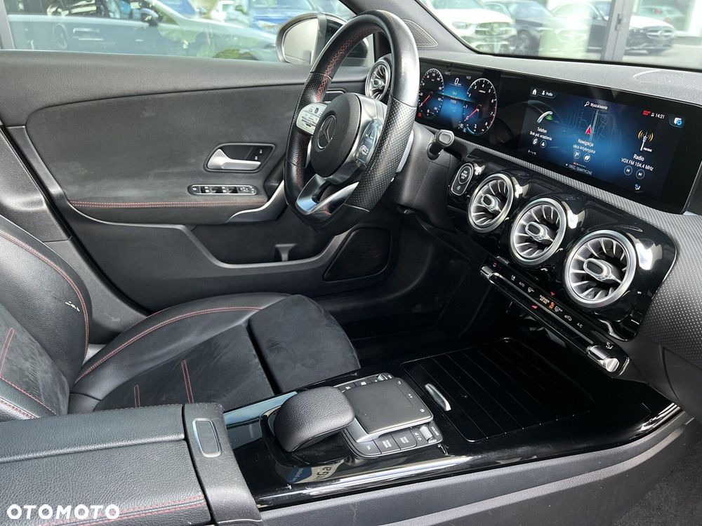 Mercedes-Benz Klasa A 180 AMG Line 7G-DCT - 13