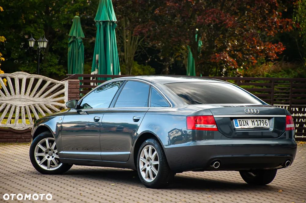 Audi A6 Limousine 2.4 - 13