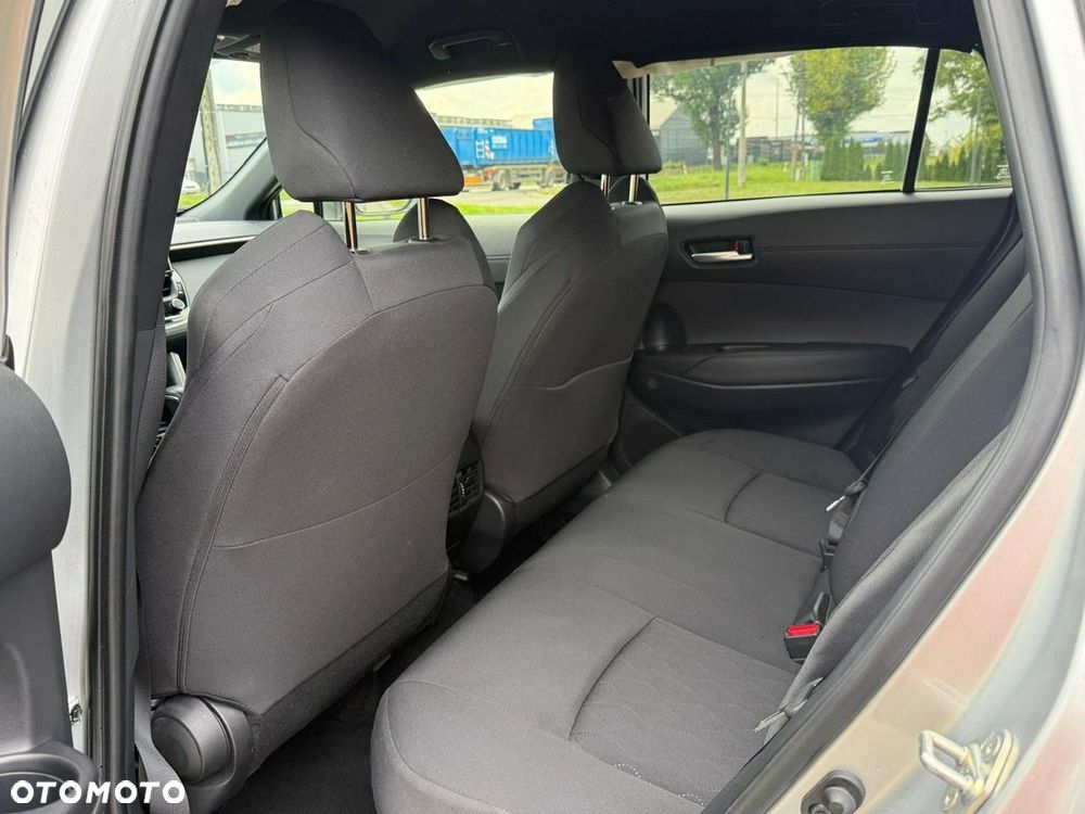 Toyota Corolla Cross 2.0 Hybrid Style - 19