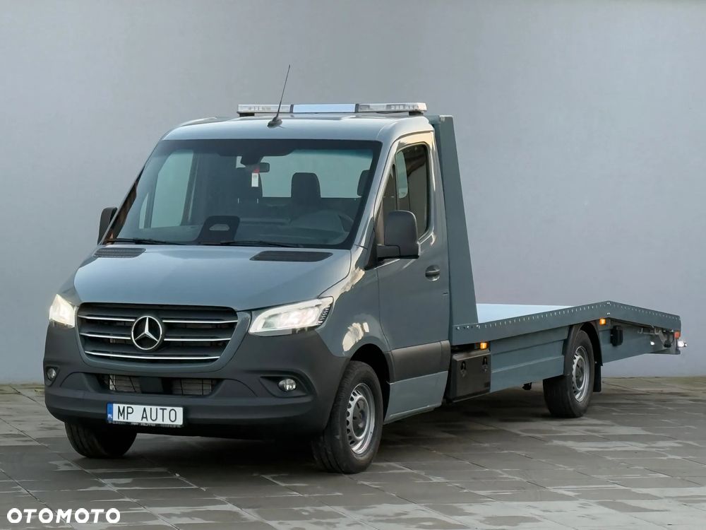 Mercedes-Benz Sprinter - 1