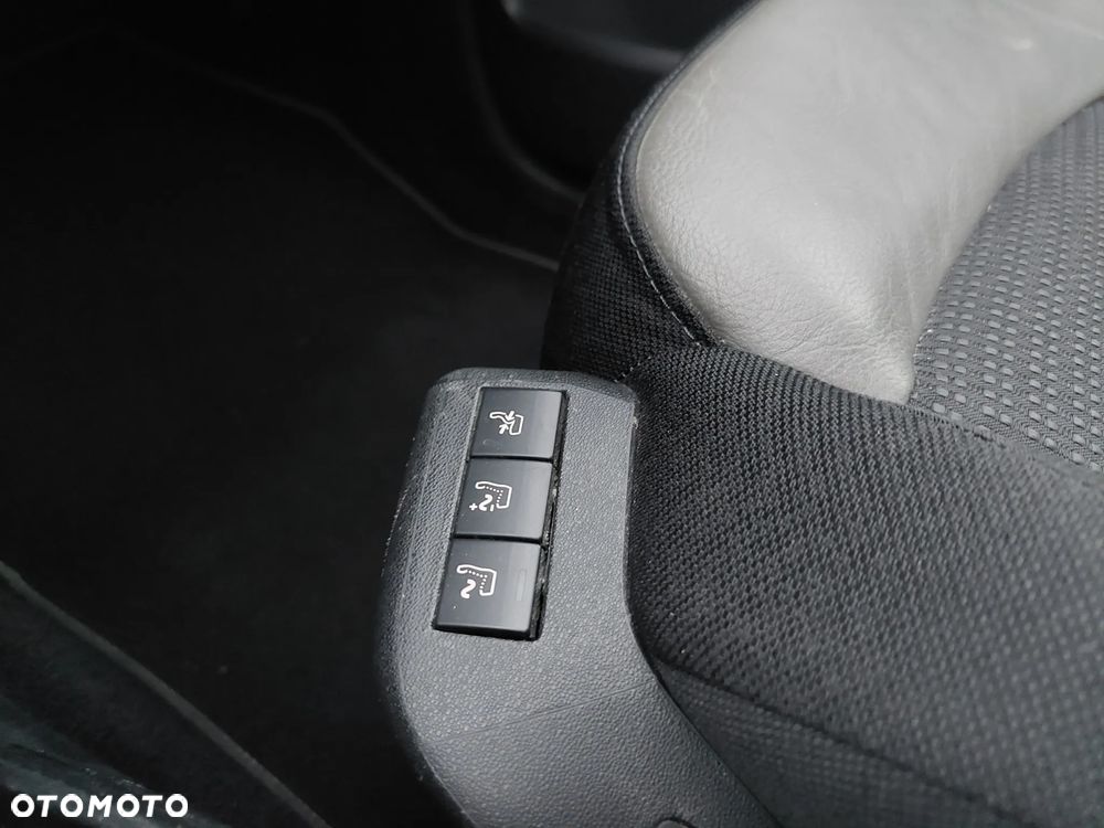 Citroën C4 SpaceTourer 1.6 PureTech Shine S&S EAT8 - 20