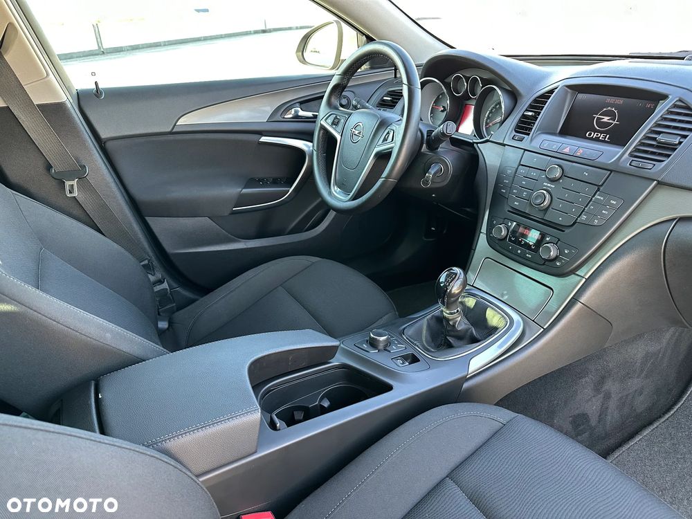 Opel Insignia 2.0 CDTI - 27