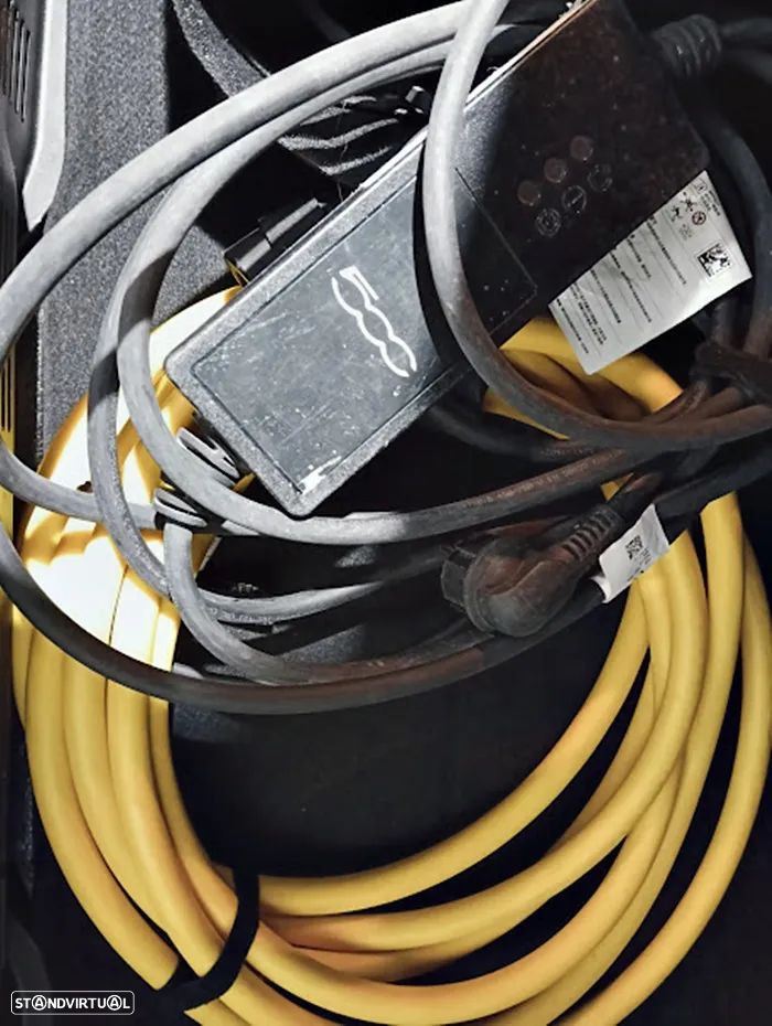 Fiat 500e 23,8kWh Red - 57