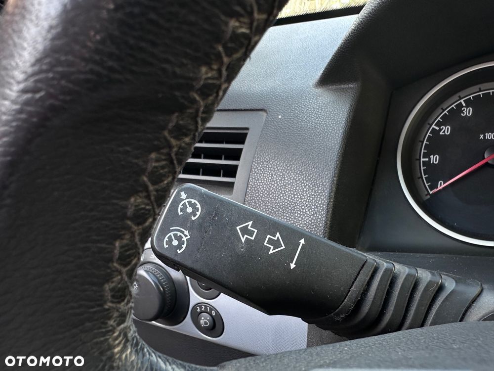 Opel Astra 1.6 Edition - 11