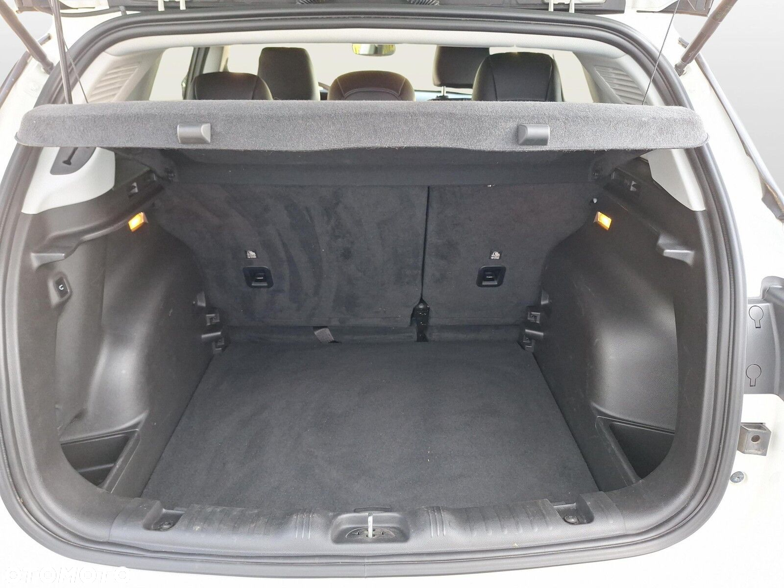 Jeep Compass - 28