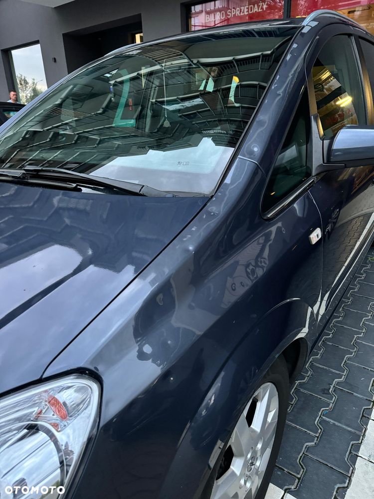 Opel Zafira 1.8 Cosmo - 9