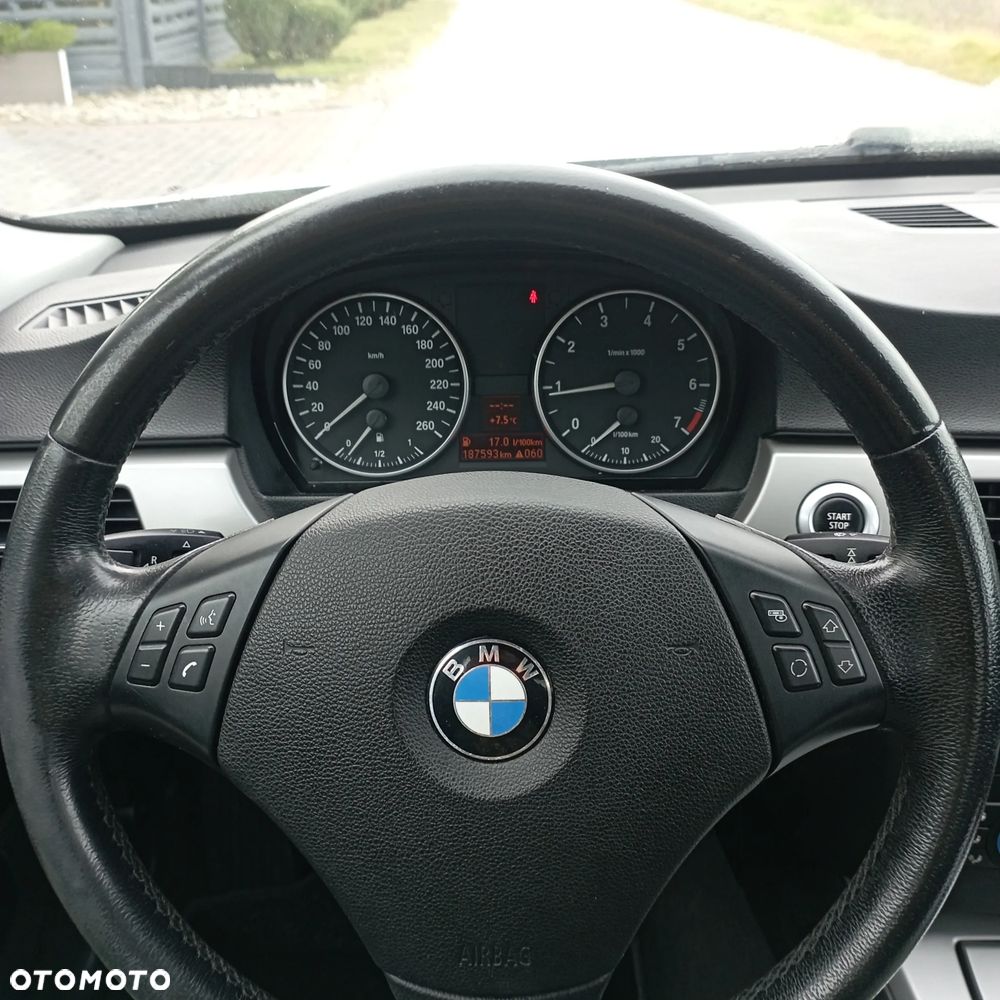 BMW Seria 3 ver-1-4-tsi-green-tec-ambition - 9
