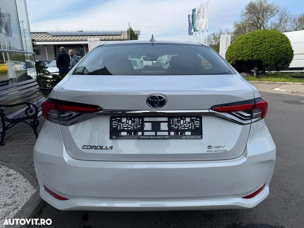 Toyota Corolla 1.8 HSD Business - 6
