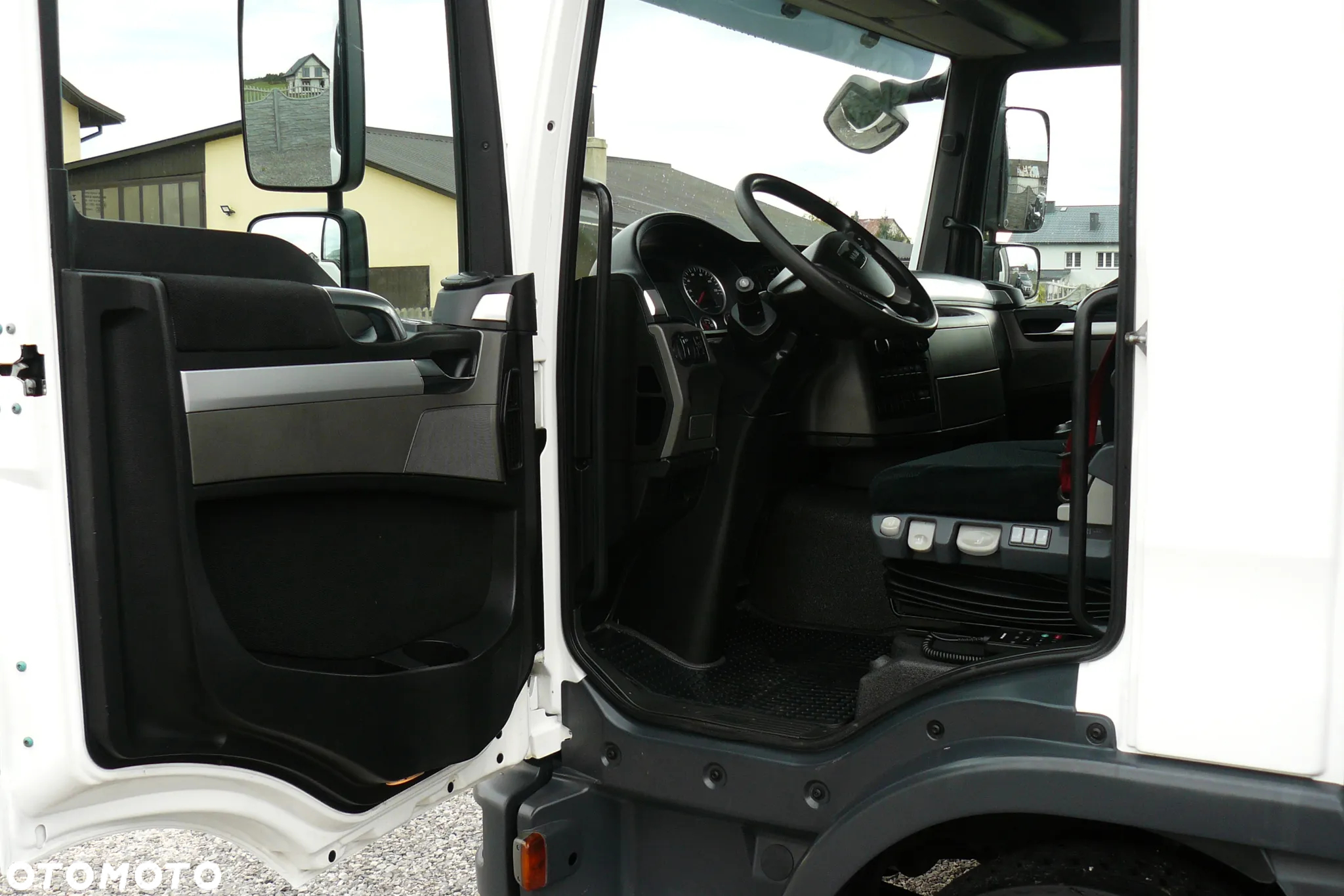 MAN TGL - 30