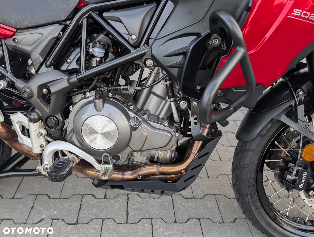 Benelli TRK 502X - 21